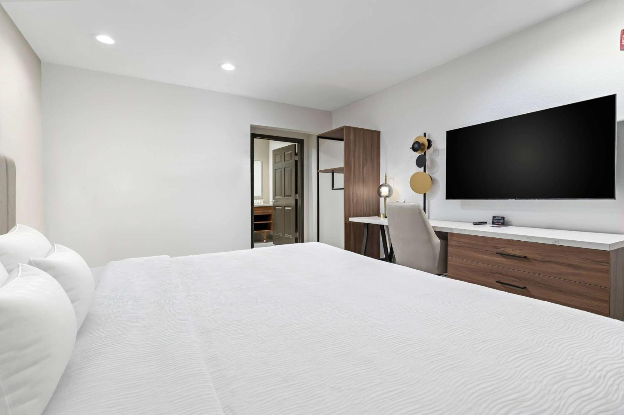 Baymont By Wyndham Beaumont Hotell Eksteriør bilde