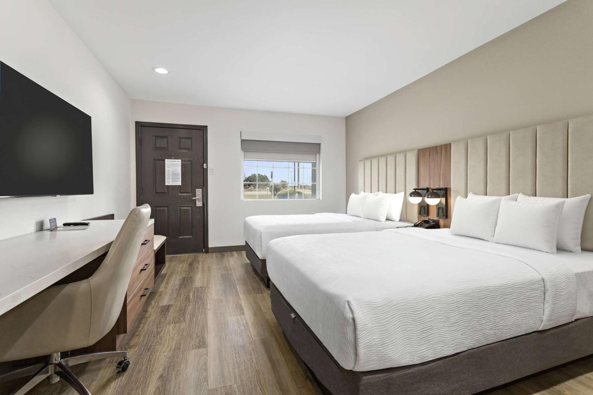 Baymont By Wyndham Beaumont Hotell Eksteriør bilde
