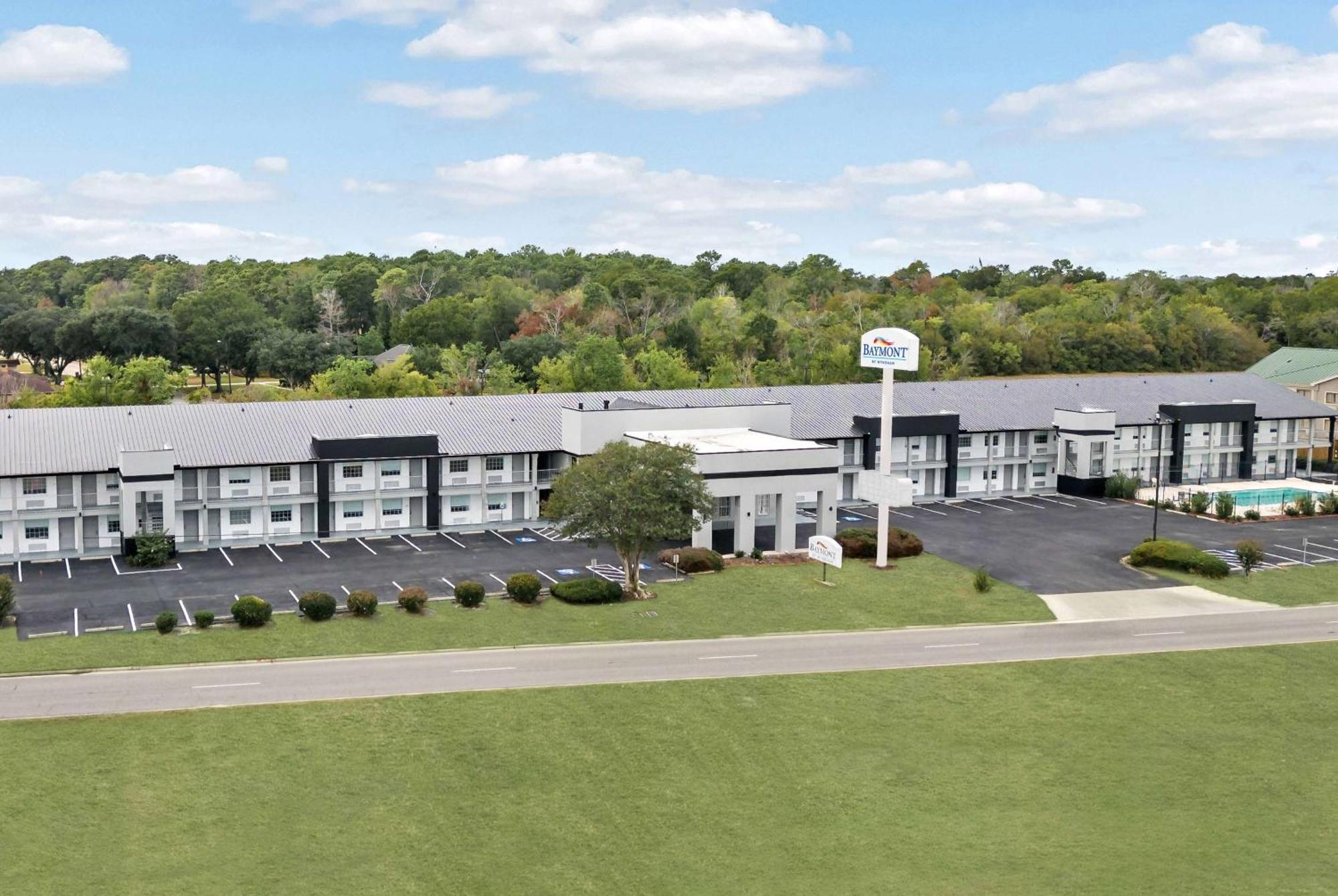 Baymont By Wyndham Beaumont Hotell Eksteriør bilde