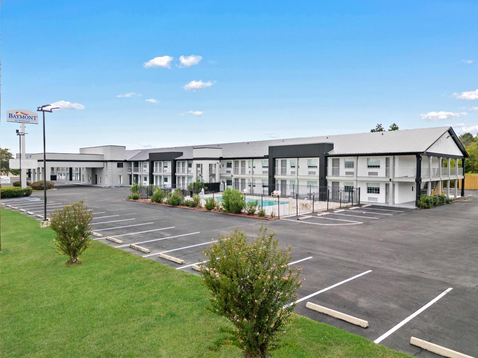 Baymont By Wyndham Beaumont Hotell Eksteriør bilde