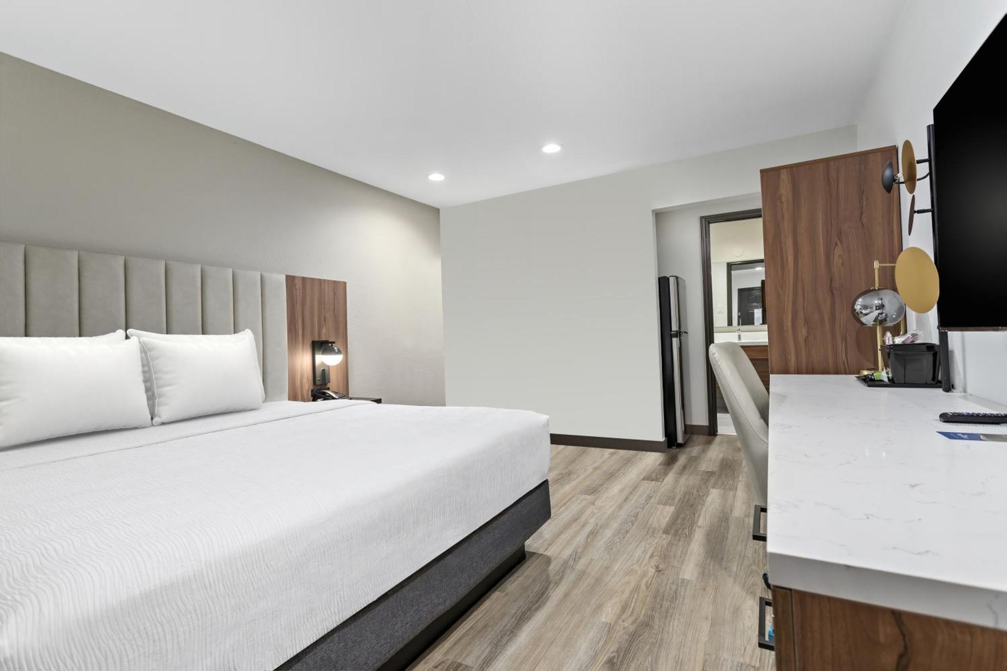 Baymont By Wyndham Beaumont Hotell Eksteriør bilde