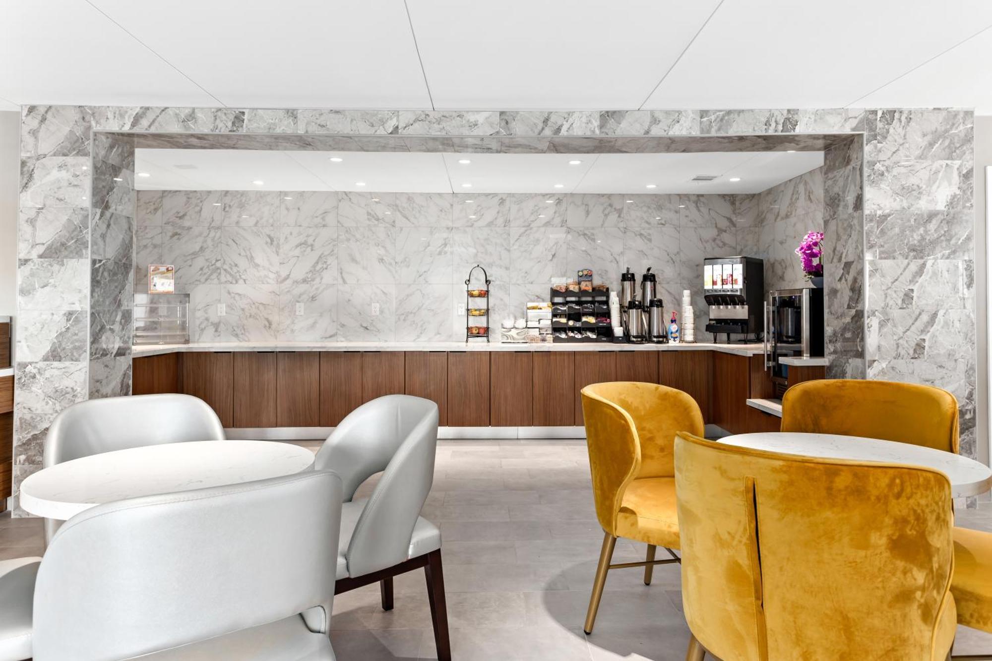 Baymont By Wyndham Beaumont Hotell Eksteriør bilde